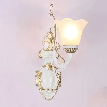Европейский настенный светильник Фон Настенный Прикроватный светильник Лампа для спальни Ретро Настенный светильник с одной головкой Коридор Простое бронзирование Бублой головкой